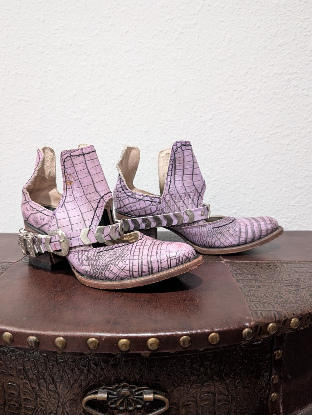 Freebird Blade Purple Croco Booties Size 6